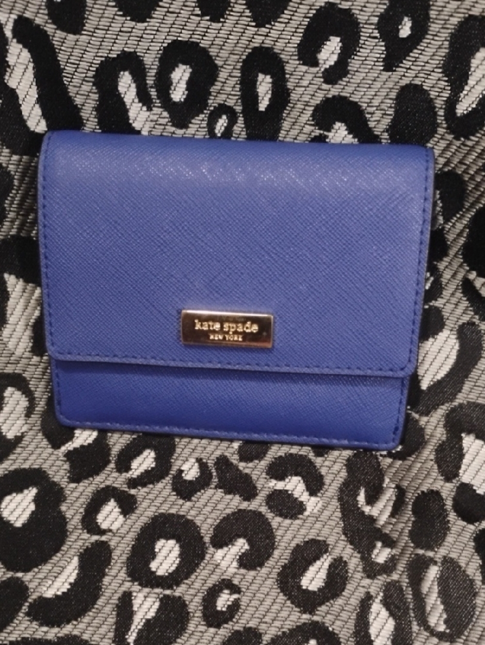 kate spade royal blue saffiano compact wallet with gold plaque